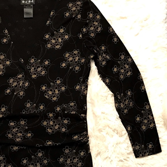 BCBG Paris Size M Floral Embroidered Top Blouse - Picture 3 of 8